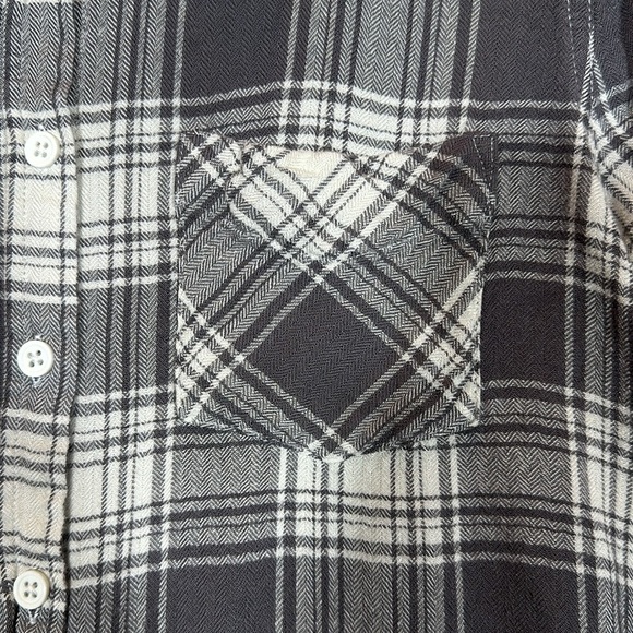 Pink Rose Plaid long sleeve grey and white - Picture 2 of 4